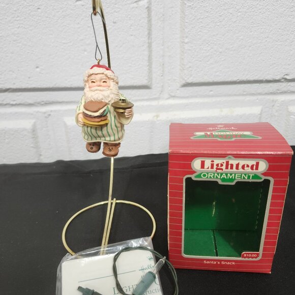 Vintage Lighted Santa's Snack Ornament By Hallmark - Picture 1 of 7
